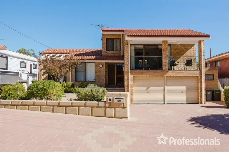 49 Capstone Way, Marangaroo WA 6064
