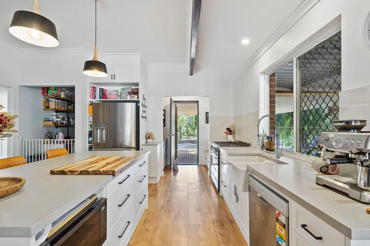 Sixth view of Homely house listing, 16 Hillview Close, Serpentine WA 6125