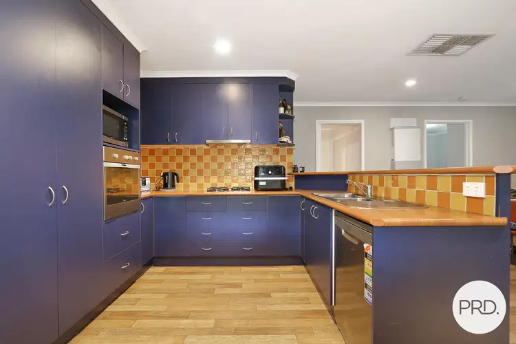 Second view of Homely house listing, 3 Akuna Place, Springdale Heights NSW 2641