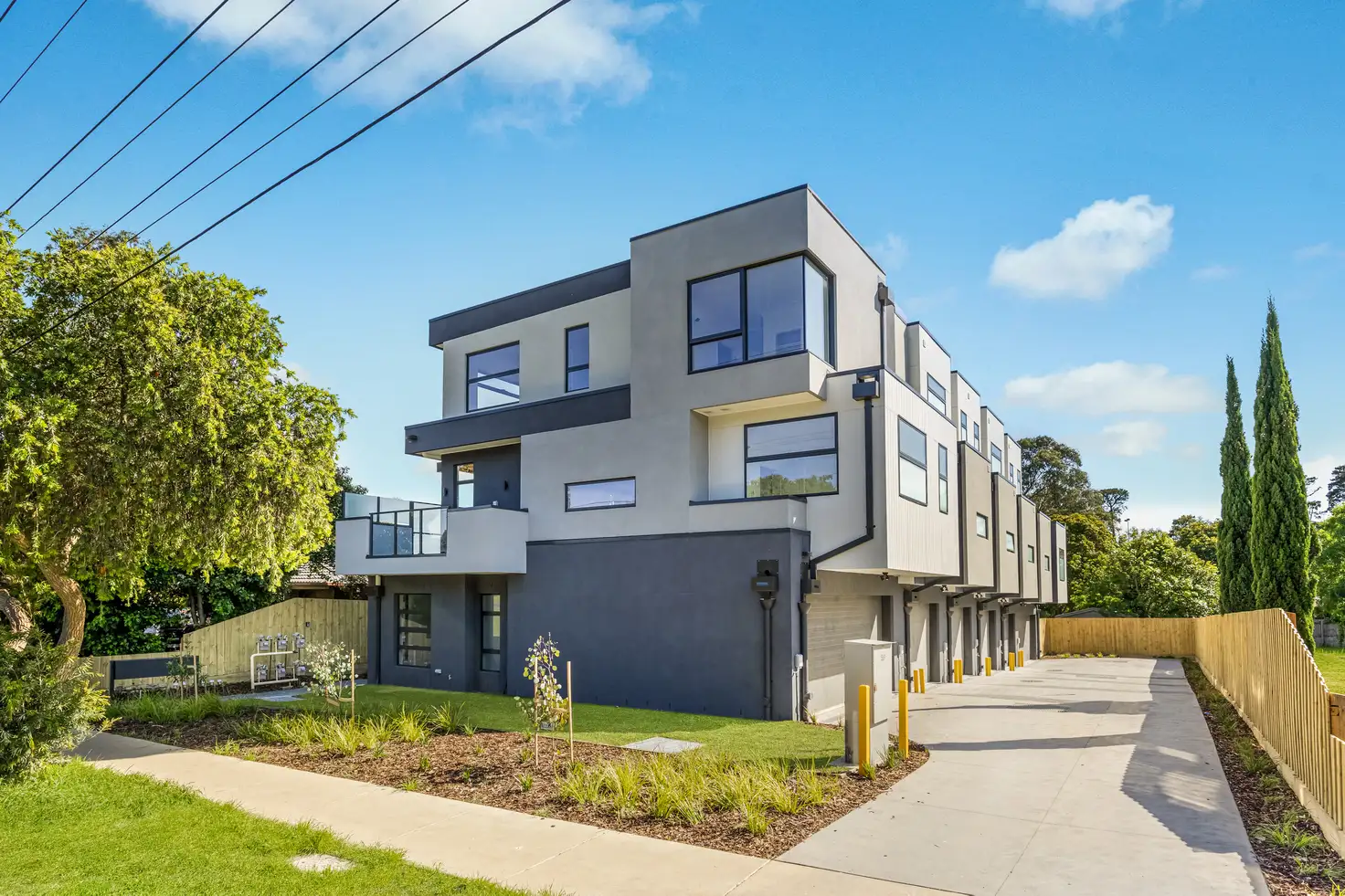 Main view of Homely townhouse listing, 1/569 Boronia Road, Wantirna VIC 3152