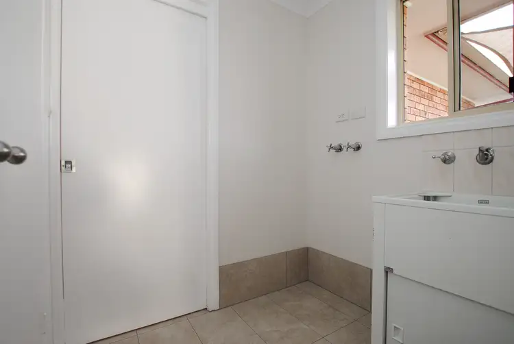 Fifth view of Homely unit listing, 2/31 Oporto Road, Mudgee NSW 2850