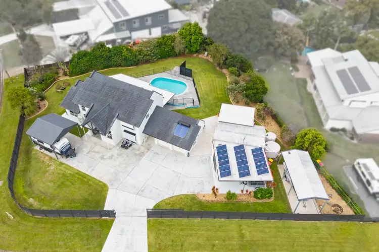 48 Whitehall Avenue, Birkdale QLD 4159