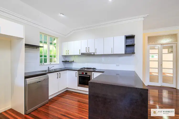 2 O'Connell Parade
