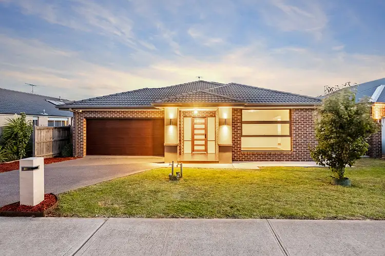 Main view of Homely house listing, 19 Chantenay Parade, Cranbourne North VIC 3977
