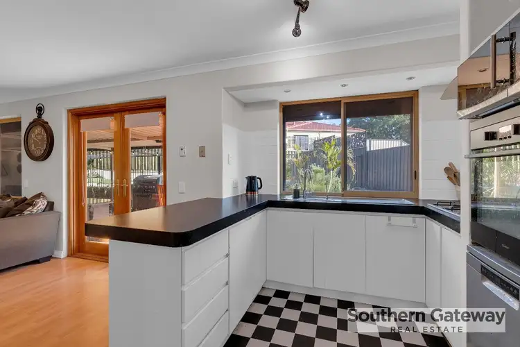 Third view of Homely house listing, 4 Dawkins Court, Leda WA 6170