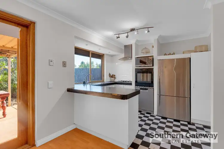 Fourth view of Homely house listing, 4 Dawkins Court, Leda WA 6170