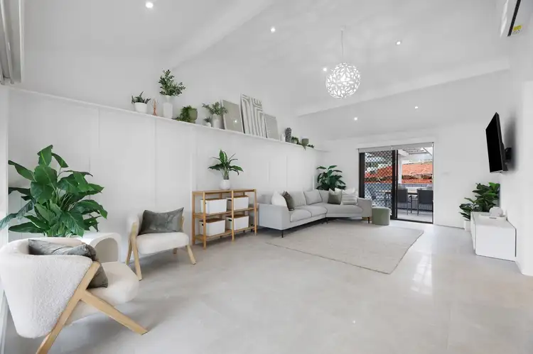 Third view of Homely house listing, 6 Angus Court, Highland Park QLD 4211