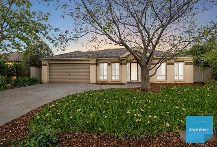 7 Macedon Close, Caroline Springs VIC 3023