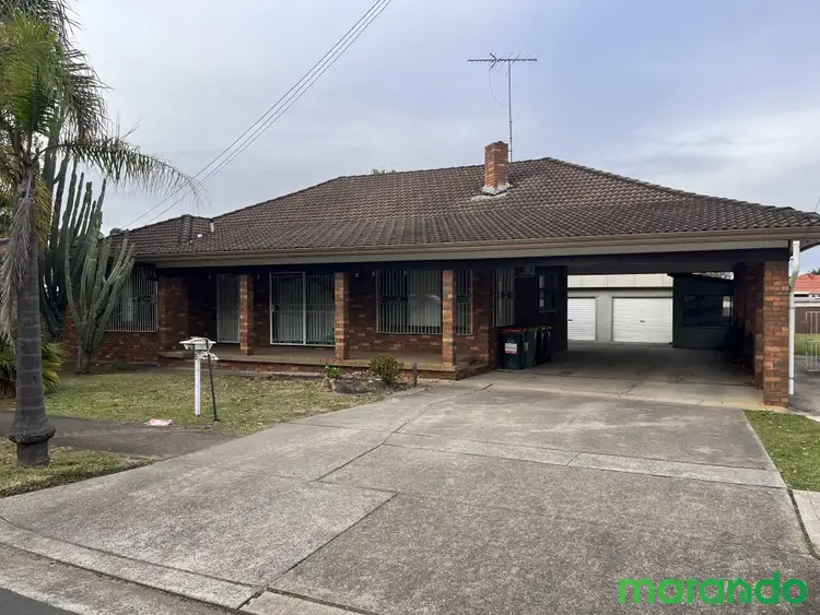 5 Guthega Place, Bossley Park NSW 2176