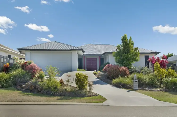 14 Shutehaven Circuit, Bushland Beach QLD 4818