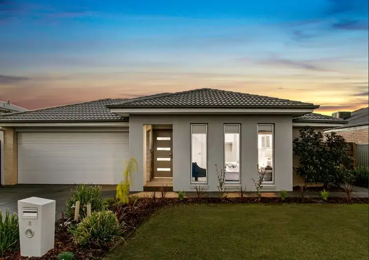 3 Howden Street, Cranbourne East VIC 3977