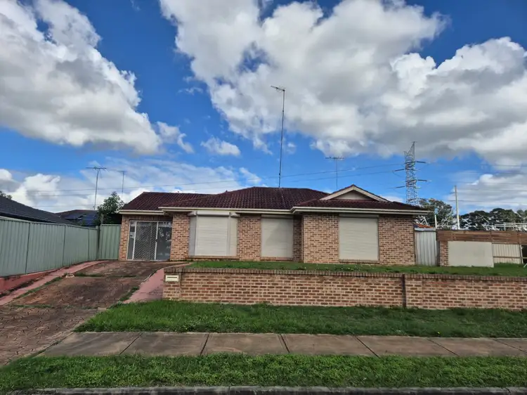 71 Woodlands Drive, Glenmore Park NSW 2745