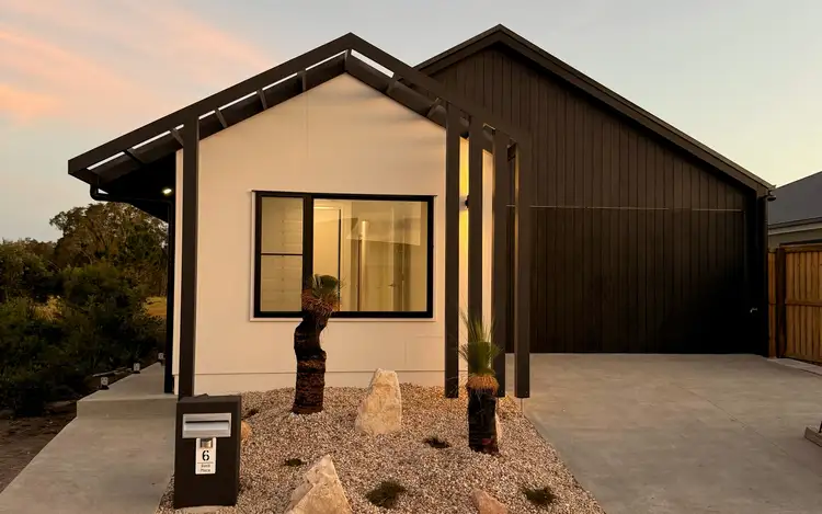6 Basil Place, Palmview QLD 4553