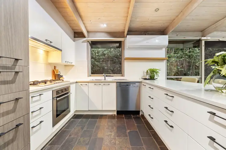 6 Alex Avenue, Wheelers Hill VIC 3150