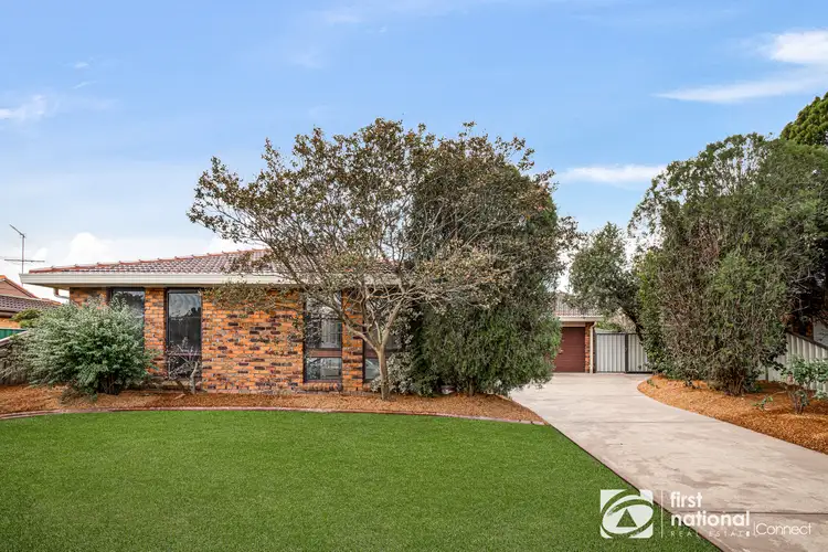 25 Fullerton Cr, Bligh Park NSW 2756