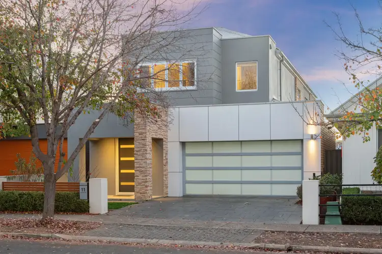 11 Crompton Drive, St Clair SA 5011