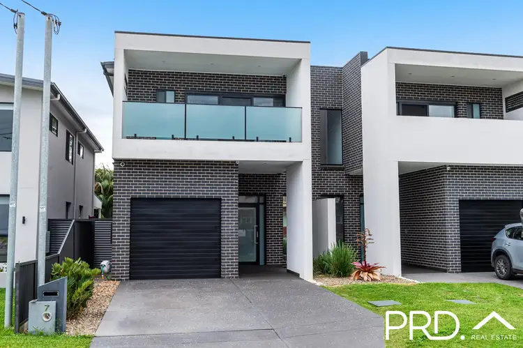 7 Ruthven Avenue, Milperra NSW 2214