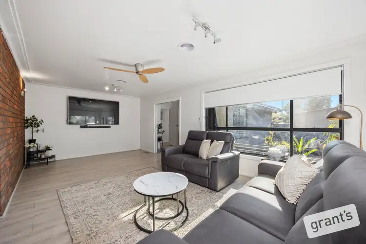 Second view of Homely house listing, 5 Patio Court, Narre Warren VIC 3805