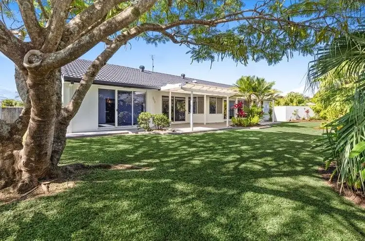 7 Woodlands Crescent
