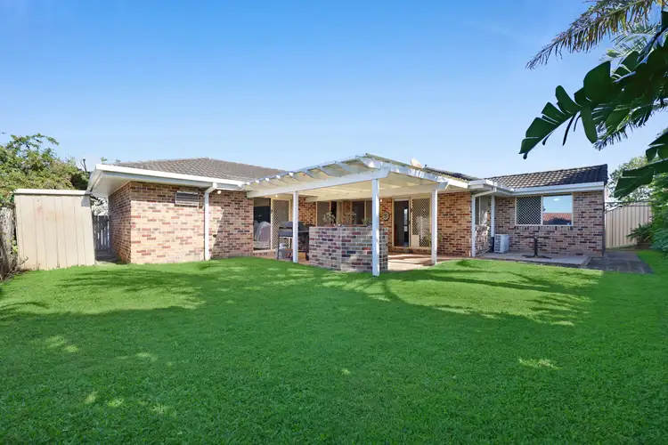 11 Range Court, Arundel QLD 4214
