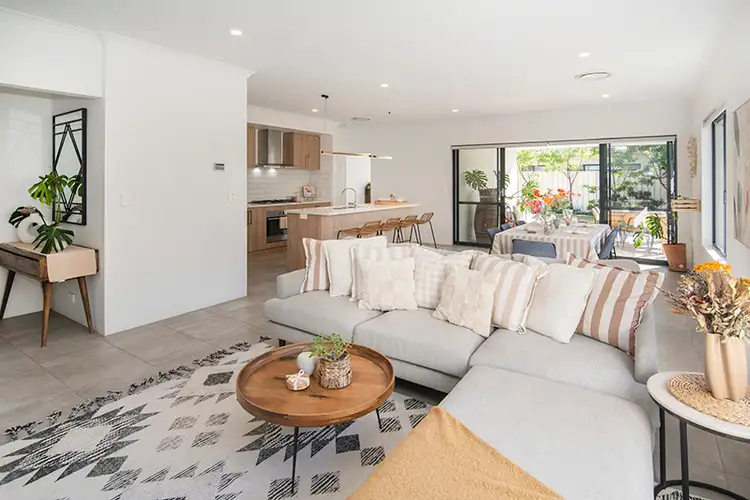 3 Cruden Way