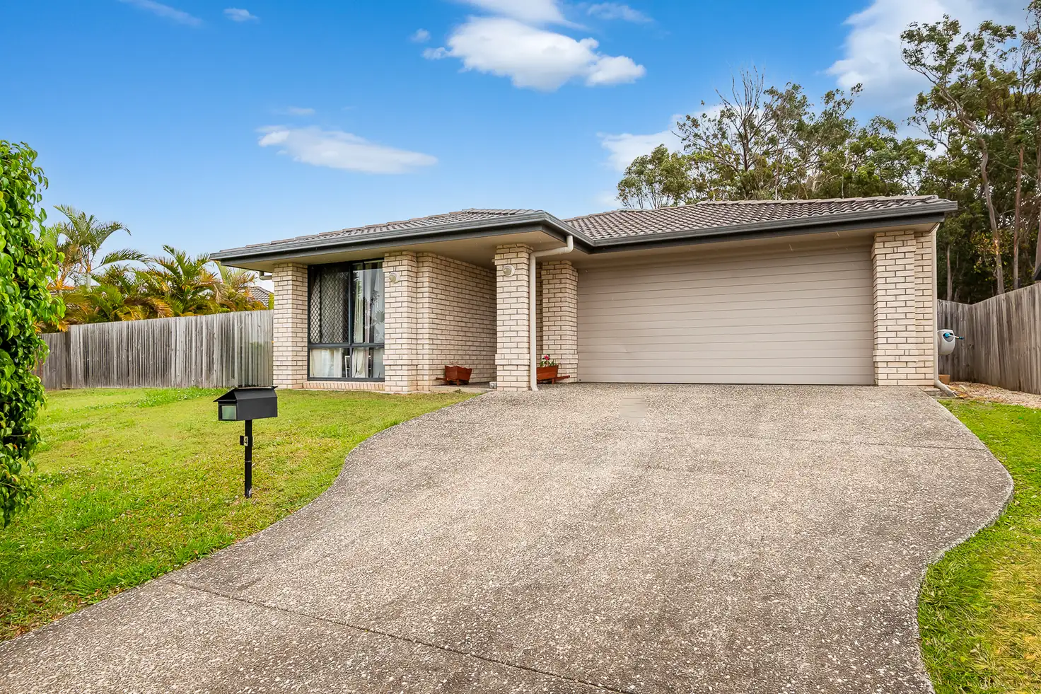 Main view of Homely house listing, 4 Airedale Court, Berrinba QLD 4117