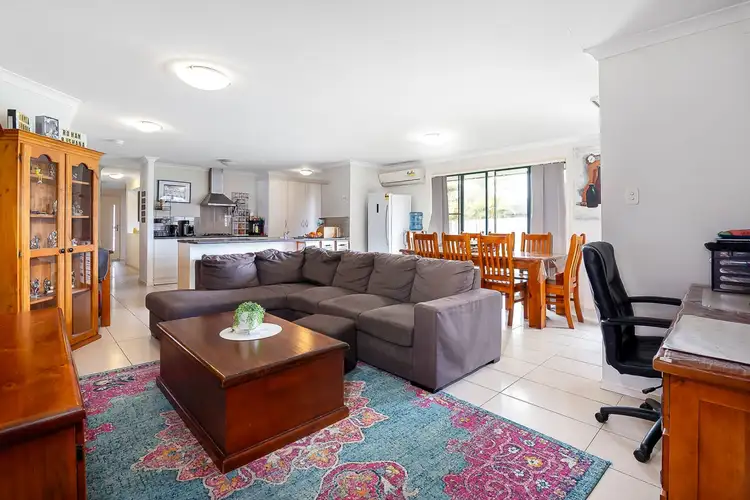 Second view of Homely house listing, 4 Airedale Court, Berrinba QLD 4117