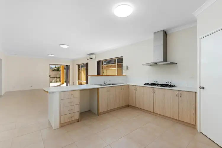 Seventh view of Homely house listing, 39 Balaka Way, Queens Park WA 6107