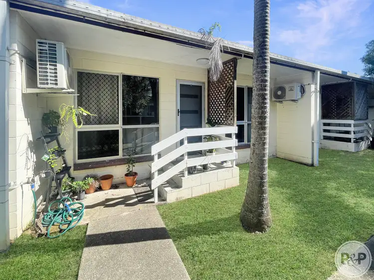 2/41 Roberts Street, Hermit Park QLD 4812