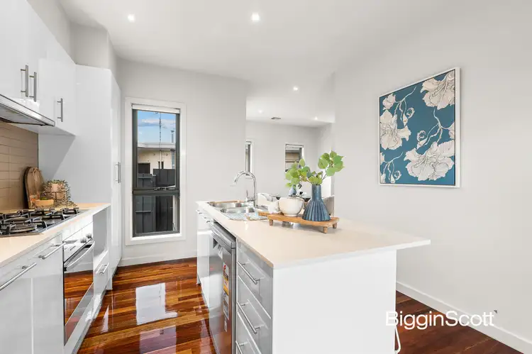 Fourth view of Homely house listing, 1/28 Darbyshire Road, Mount Waverley VIC 3149