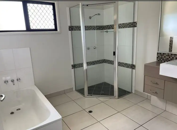 Sixth view of Homely house listing, 2/10 O'Connor Street, Rosslea QLD 4812