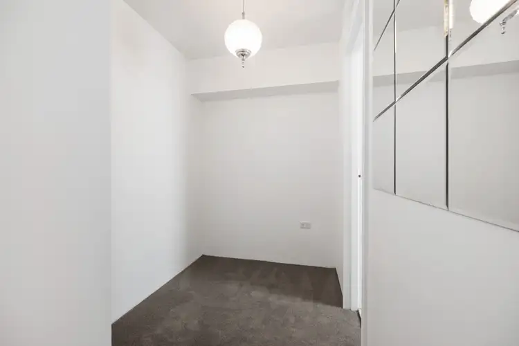 Second view of Homely studio listing, 19/51-59 Roslyn Gardens, Elizabeth Bay NSW 2011