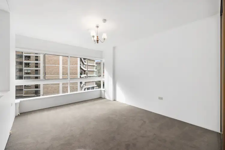Third view of Homely studio listing, 19/51-59 Roslyn Gardens, Elizabeth Bay NSW 2011