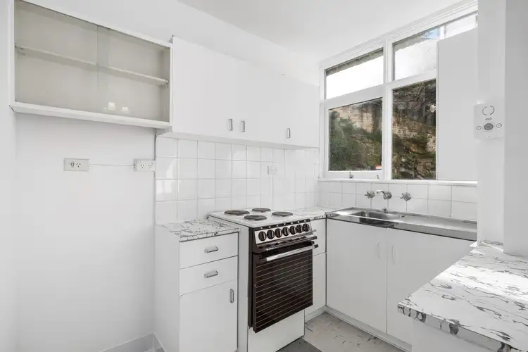 Fifth view of Homely studio listing, 19/51-59 Roslyn Gardens, Elizabeth Bay NSW 2011