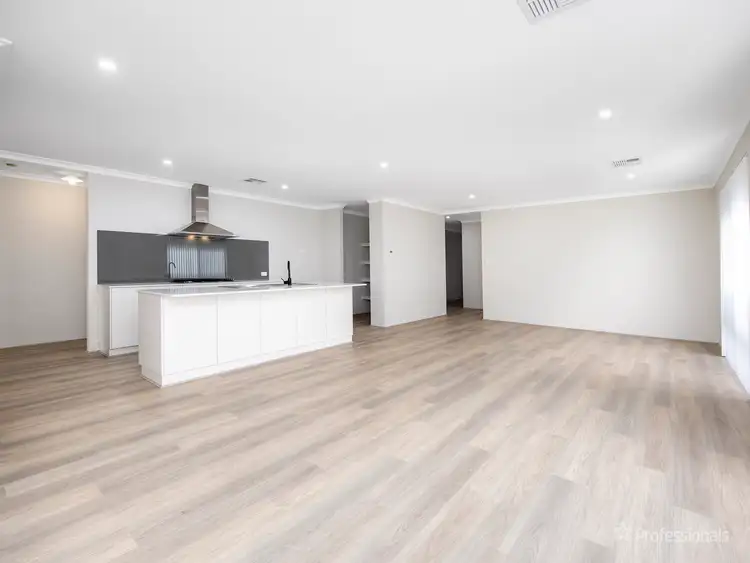 20 Acacia Way, Sinagra WA 6065