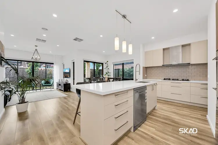 Fifth view of Homely house listing, 11 Liewah Circuit, Craigieburn VIC 3064