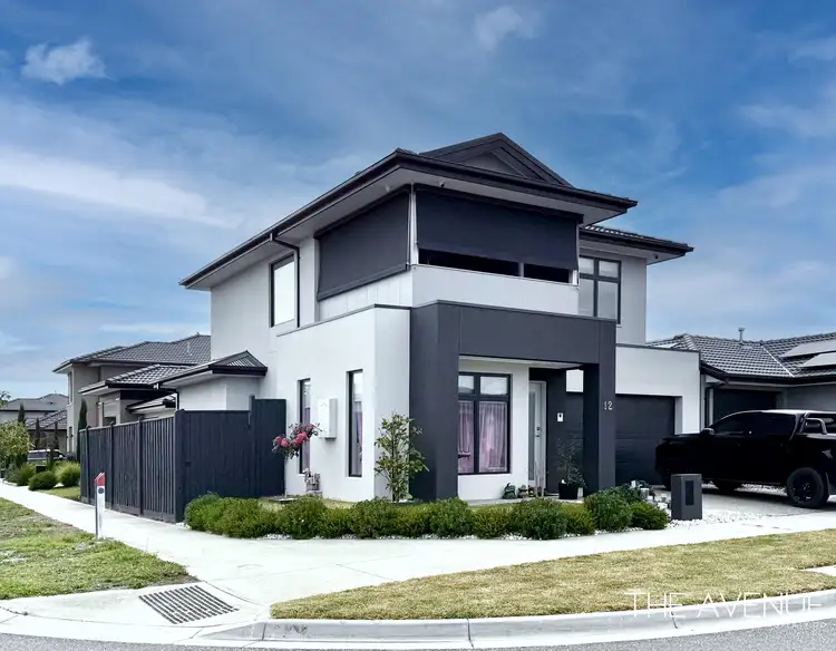 12 Haku Way, Clyde North VIC 3978