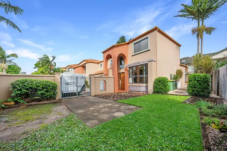 44/20 Fairway Drive, Clear Island Waters QLD 4226
