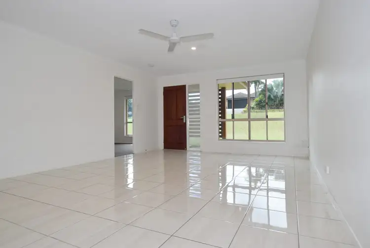 90 Col Brown Avenue, Clinton QLD 4680