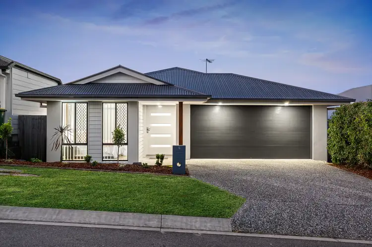 6 Bradleys Street
