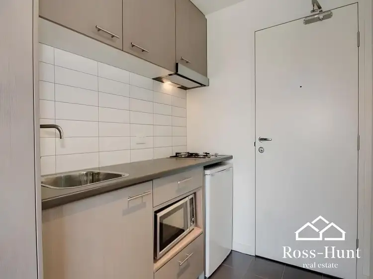 Third view of Homely apartment listing, 7/589 Glenferrie Road, Hawthorn VIC 3122