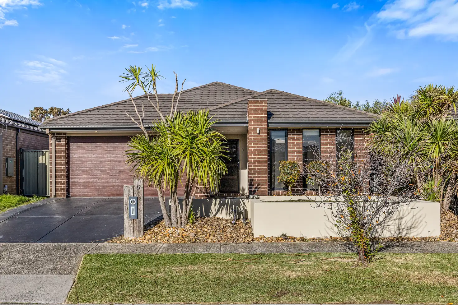 Main view of Homely house listing, 5 Peregrine Street, Cranbourne North VIC 3977