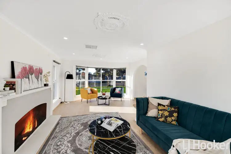 9 Leggatt Street, Melton South VIC 3338