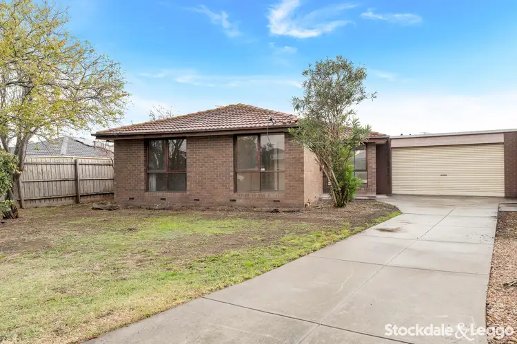 Second view of Homely house listing, 15 Enfield Place, Craigieburn VIC 3064
