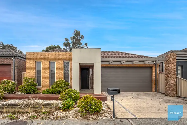 2 Jells Place, Caroline Springs VIC 3023