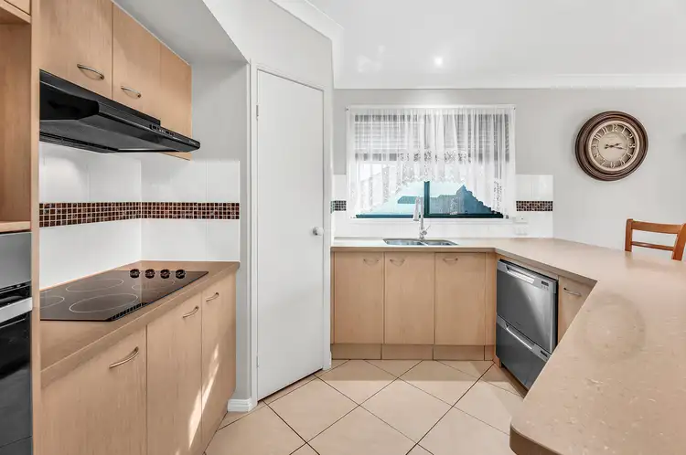 Sixth view of Homely house listing, 2 Devaney Court, Maudsland QLD 4210