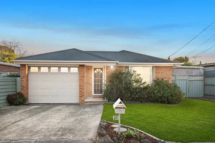 27 Rose Avenue, Boronia VIC 3155