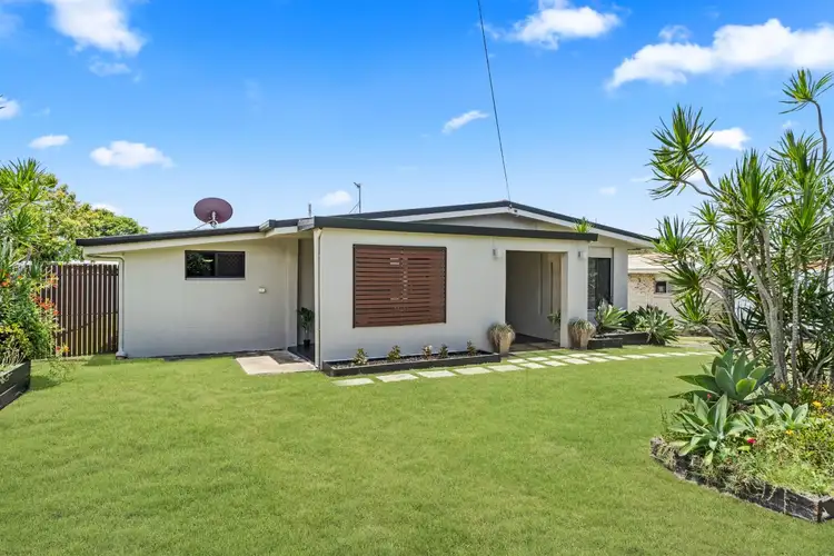 35 John Street, Scarness QLD 4655