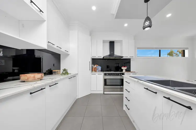 Sixth view of Homely house listing, 34 Wyperfeld Avenue, Craigieburn VIC 3064