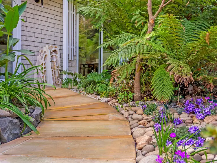 100 Viewbank Road, Newnham TAS 7248